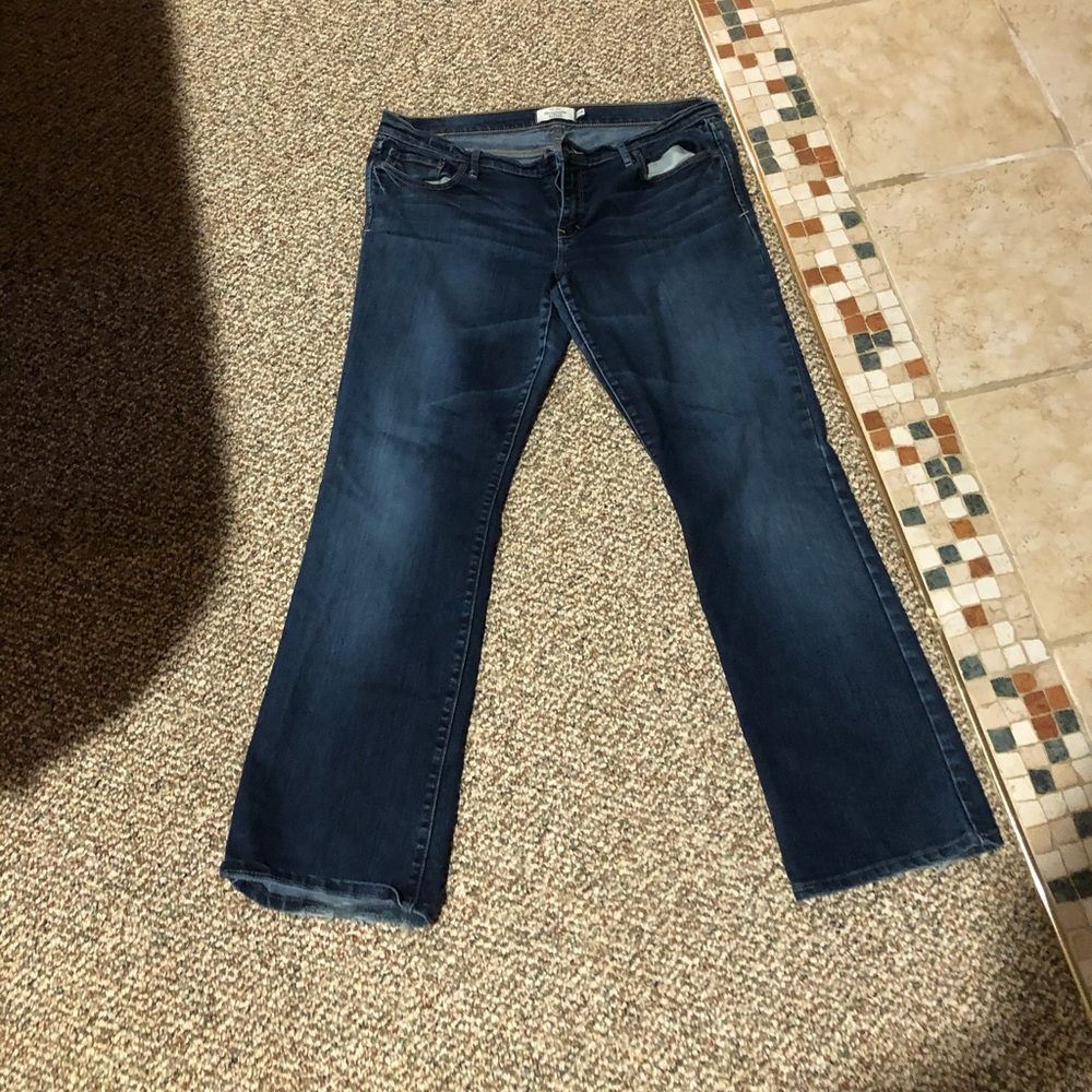 Bootcut jeans